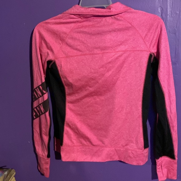 Vs Pink Half Zip With Thumbholes - Picture 5 of 6